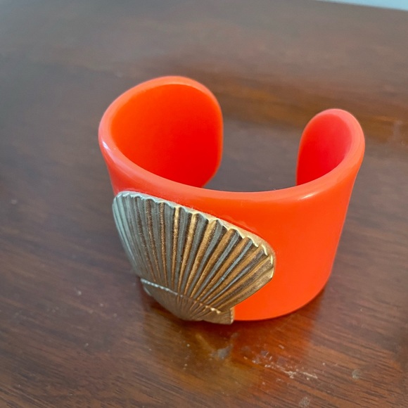 Shell Cuff Bracelet - Picture 3 of 3